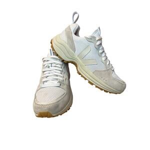 VEJA Venturi Alveomesh White Pierre Natural Size 7
